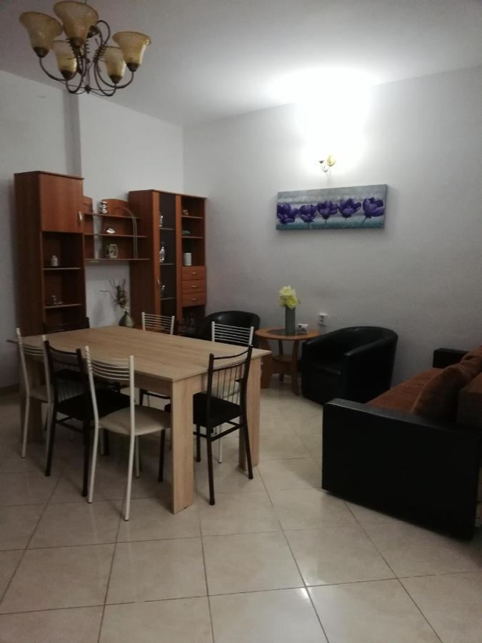 Zamora Green House Буштени Экстерьер фото